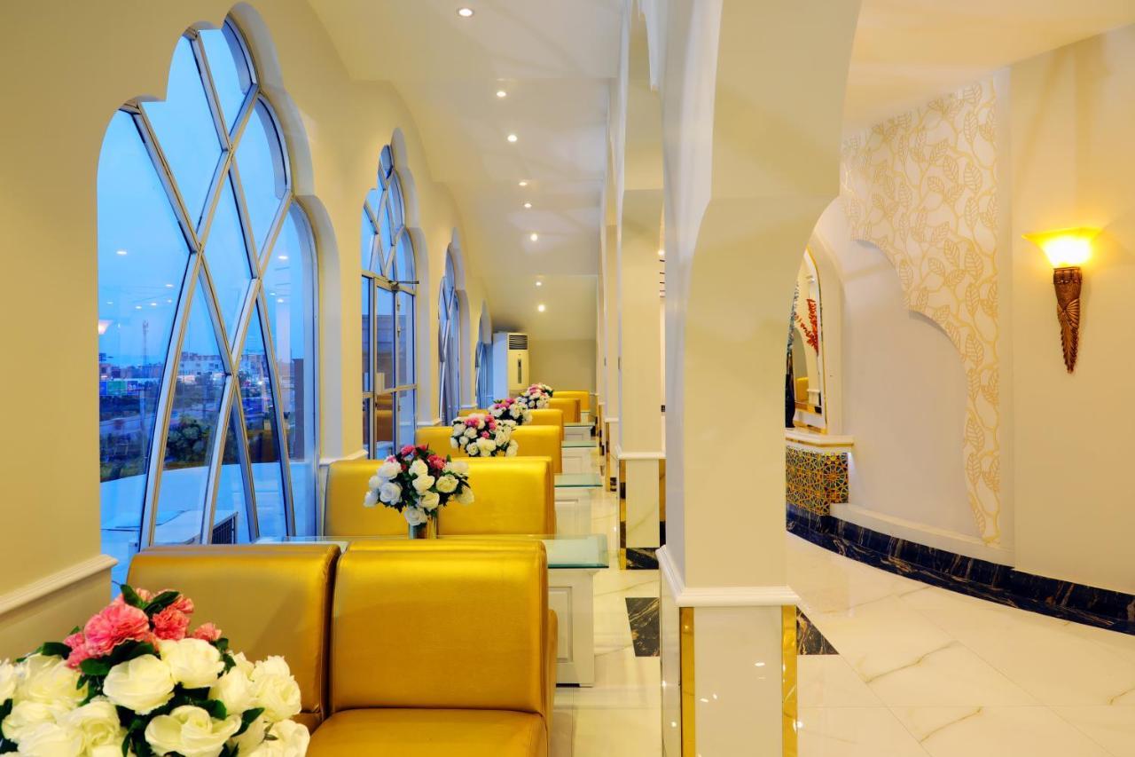 Mughal Mahal Hotel Gujranwala ภายนอก รูปภาพ